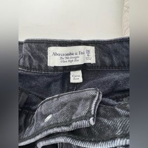 Abercrombie 90s Straight Ultra High Rise Jeans - Black